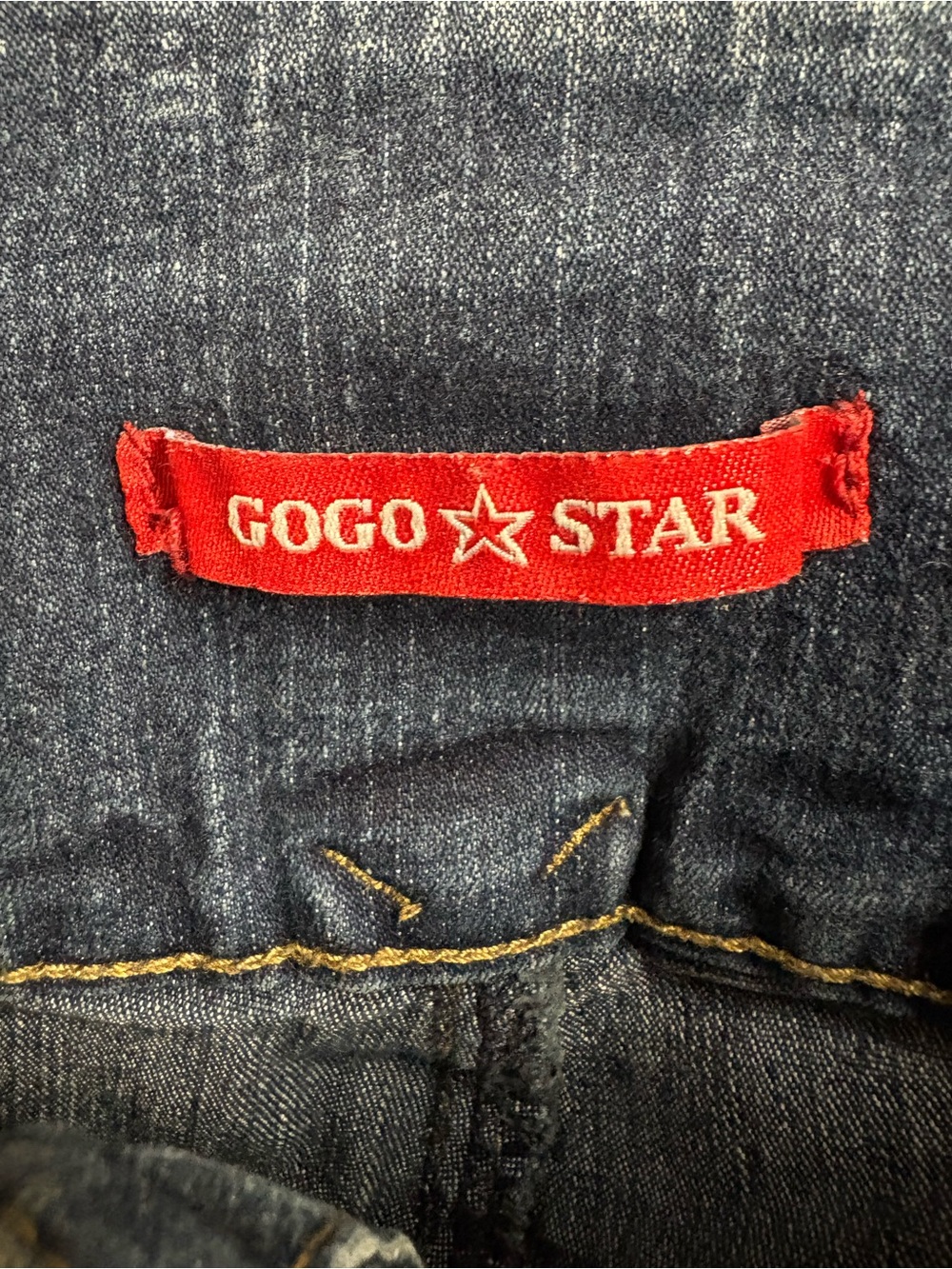 GoGo Dark Wash High Rise Button Front Skinny Jeans Size 11 - Picture 3 of 5